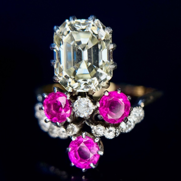 Antique Jewelry - 4.22 ctw Belle Époque Antique Emerald Cut Diamond Engagement Ring